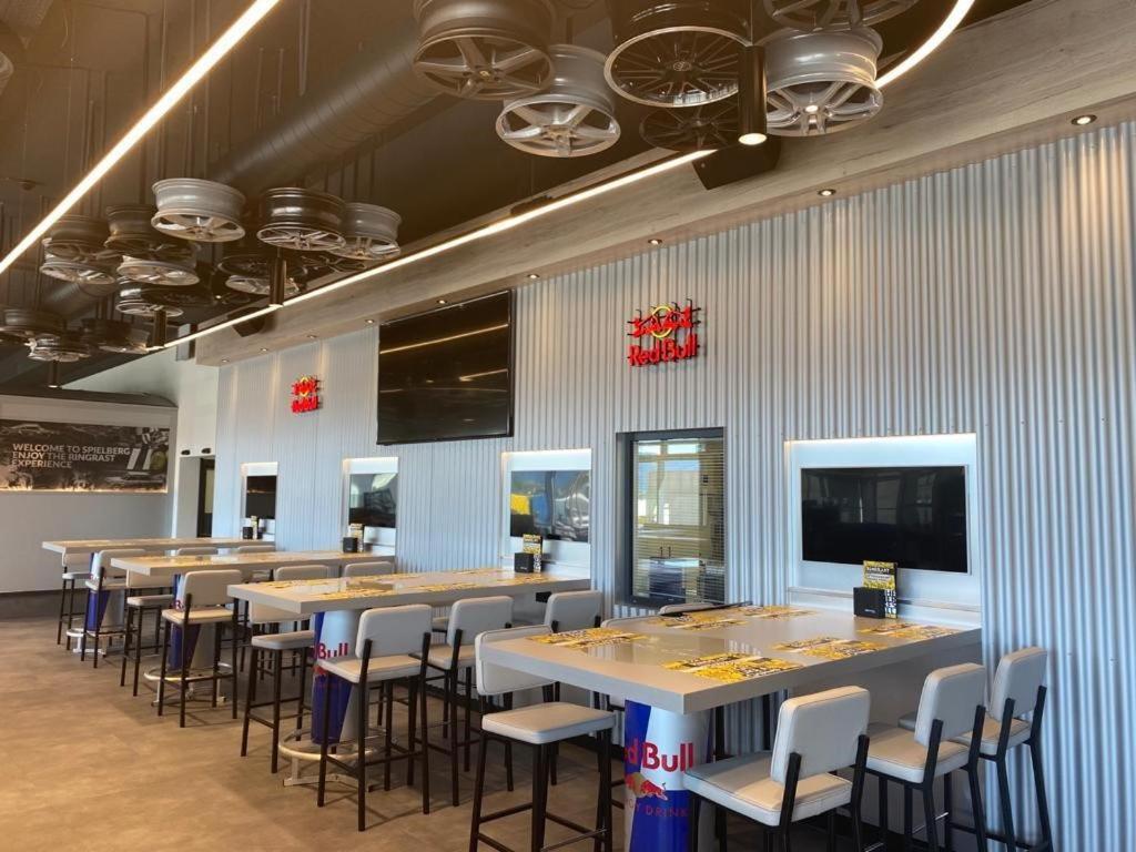 Ringrast Das Erlebnishotel Beim Red Bull Ring Spielberg Bei Knittelfeld Exteriör bild