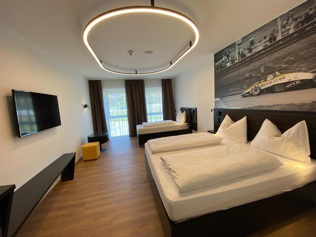 Ringrast Das Erlebnishotel Beim Red Bull Ring Spielberg Bei Knittelfeld Exteriör bild